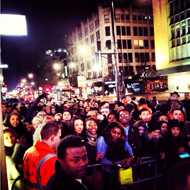 Rihanna River Island launch crowd